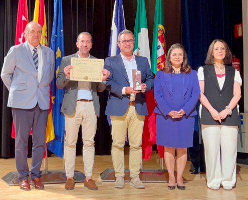 fuengirola-recibe-la-escoba-de-platino